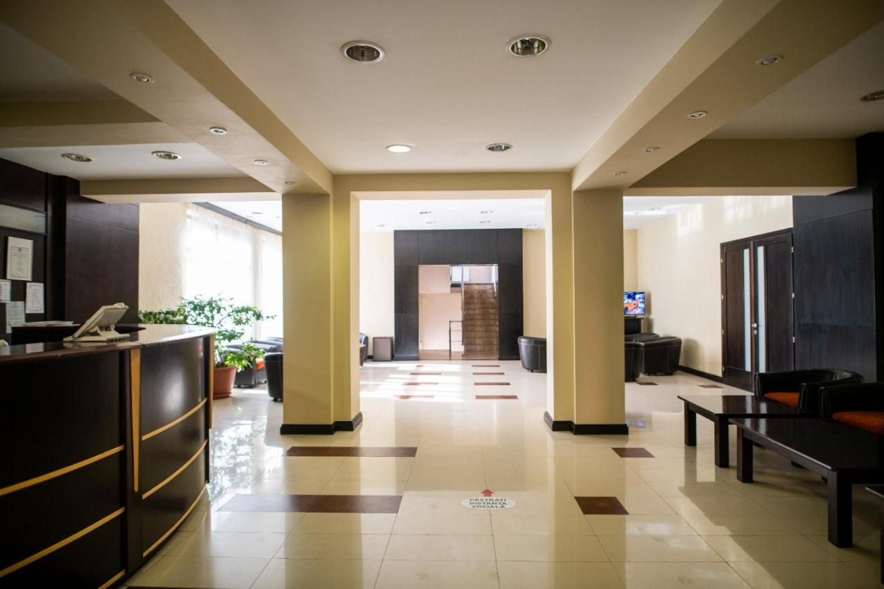 Hotel Vaslui Exterior foto